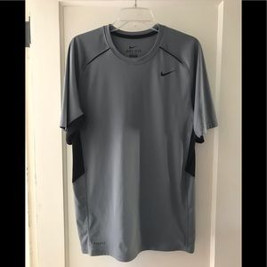 Nike men’s Dri fit short sleeve tshirt, small